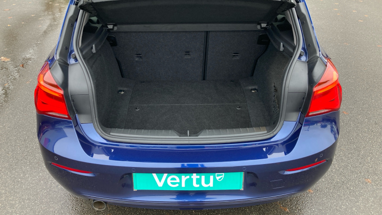 BMW 1 Series 118d Sport 5dr [Nav/Servotronic] Step Auto Diesel Hatchback